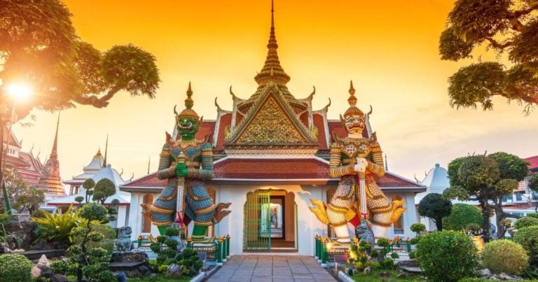 Arun Wat Temple, Bangkok, Thailand